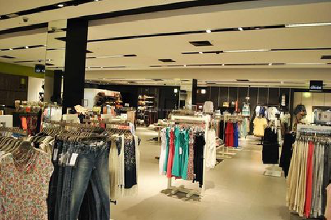 江华商场里的店面怎么装修？